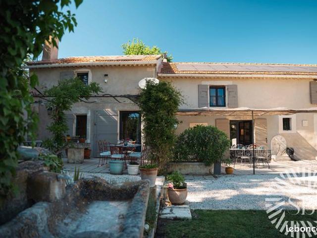 Maison vente à Arles, Noves