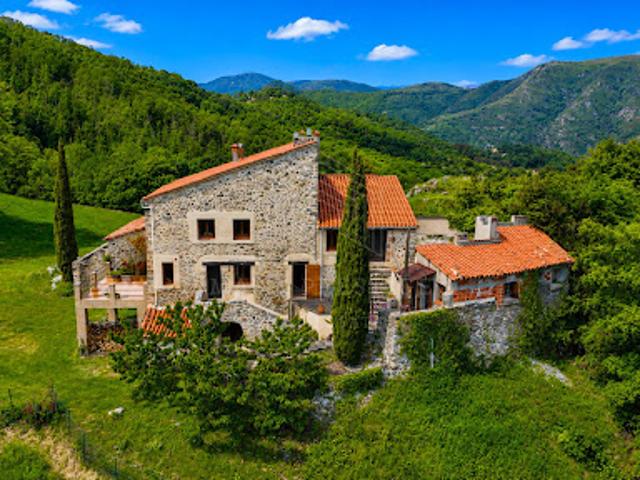 Ferme vente à Céret, Serralongue