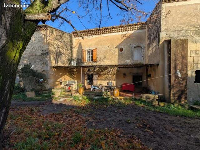 Maison vente à Nîmes, Meynes