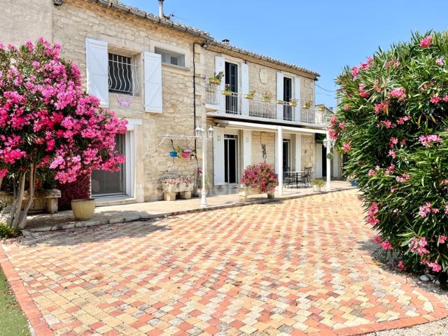 Ferme vente à Nîmes, Bellegarde
