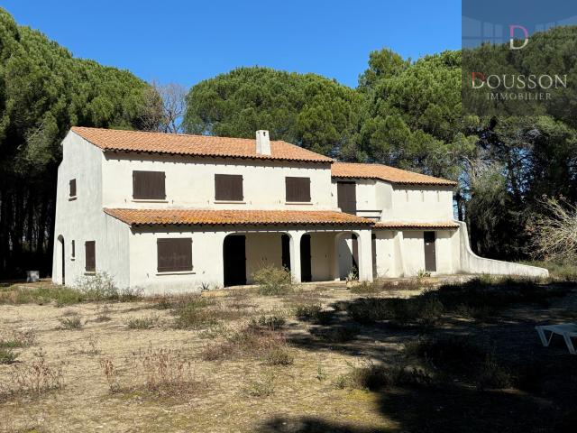 Ferme vente à Nîmes, Aigues-mortes