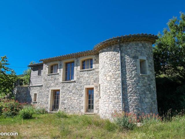 Maison vente à Nyons, Rioms