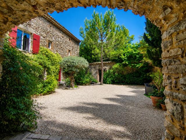 Ferme vente à Alès