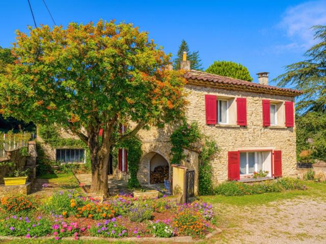 Maison vente à Carpentras, Entrechaux