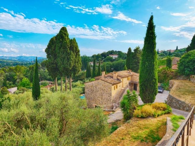 Maison vente à Grasse, Spéracèdes