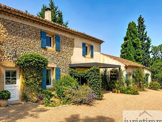 Maison vente à Carpentras, Travaillan