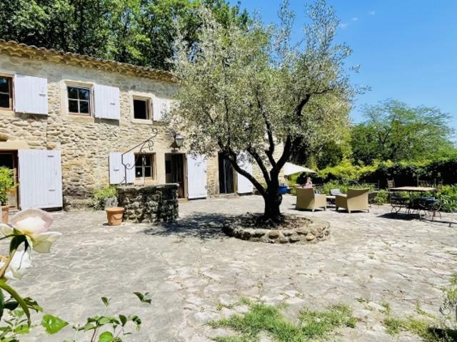 Maison vente à Carpentras, Grillon