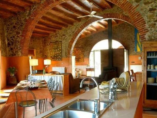 Casa en alquiler en Garriguella, Girona