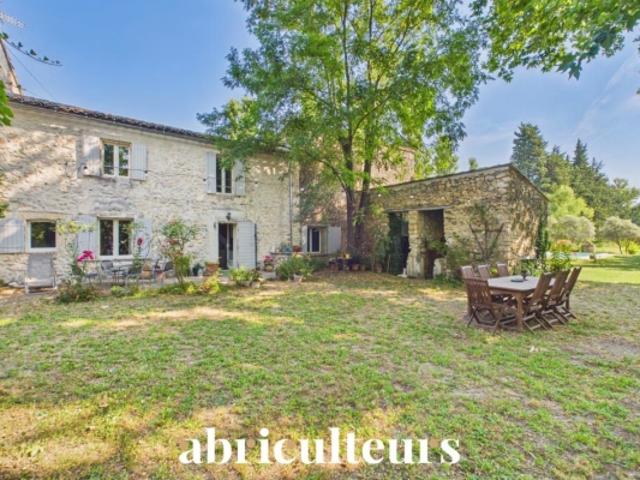 Maison vente à Arles, Orgon