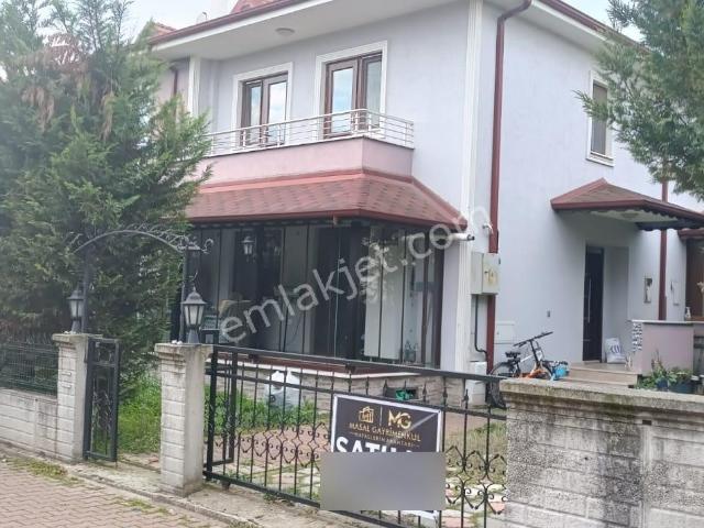 Serdivan, Sakarya içerisinde satılık Villa