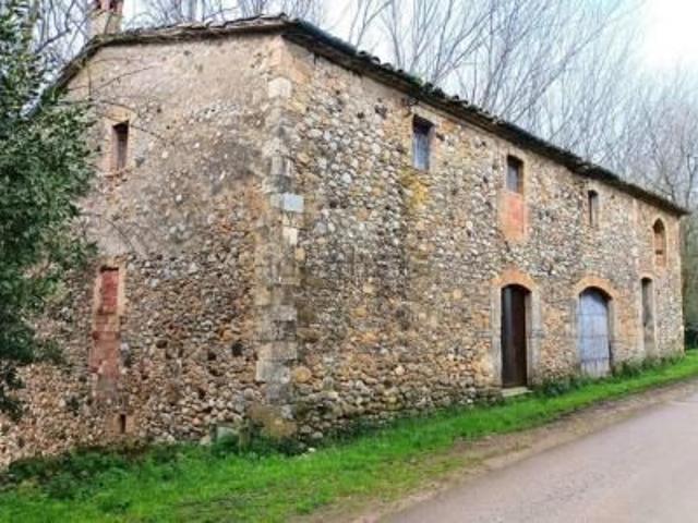Chalet en venta en Pla de l'Estany, Catalunya