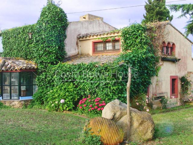 Casa Rural en venta en Mont-ras, Ermedàs