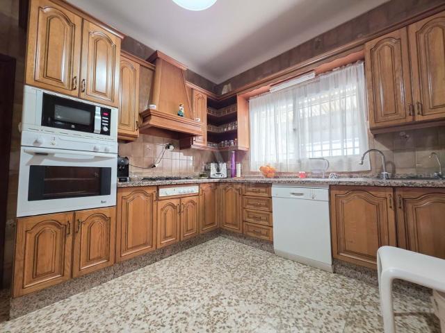 Casa en venta en Antequera, Andalucía