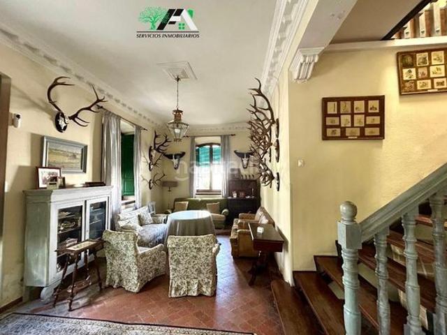 Casa Rural en venta en Barrio Poetas de la Hispanidad, Baeza