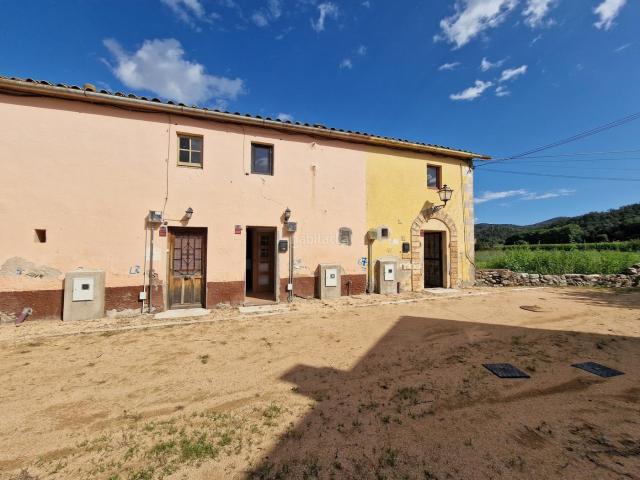 Casa Rural en venta en Bescanó