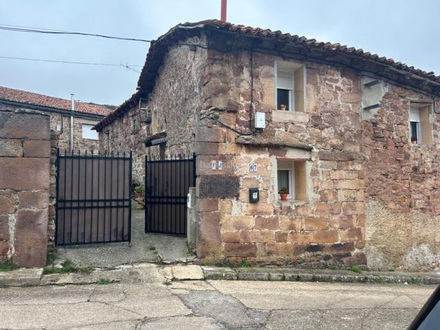 Casa Rural en venta en Brañosera, Castilla y León