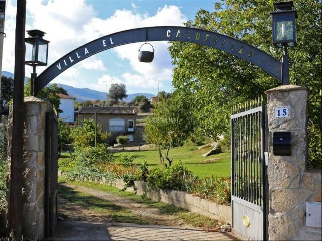 Casa Rural en venta en Burgohondo