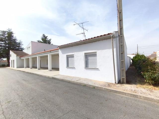 Casa Rural en venta en Calvarrasa De Abajo, Castilla y León