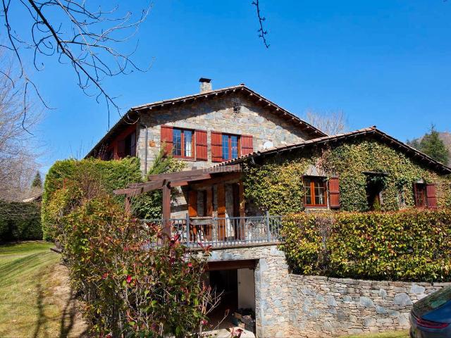 Casa en venta en Camprodon, Girona