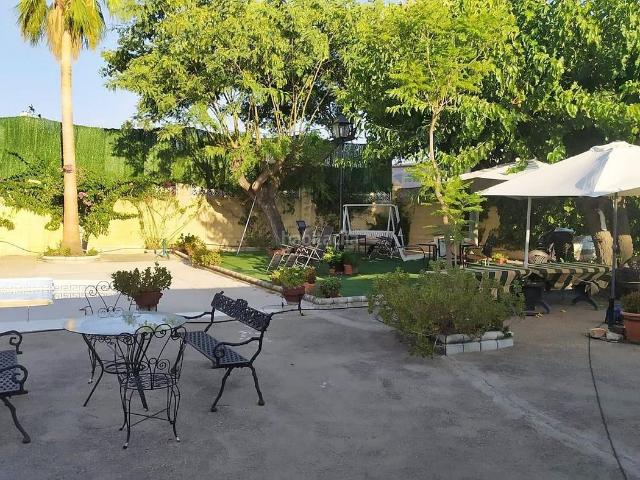 Casa Rural en venta en La Carlota, Andalucía