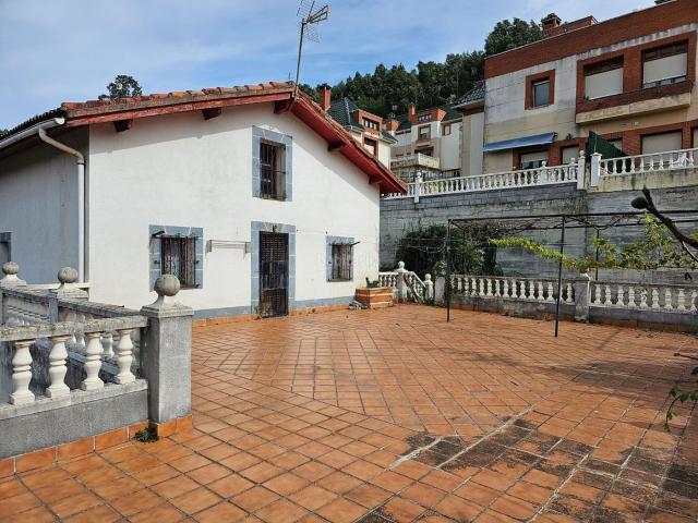 Casa Rural en venta en Casco Histórico, Castro-urdiales