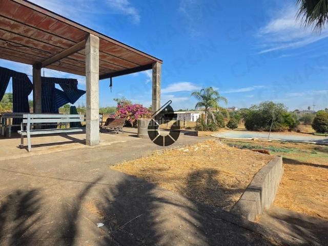 Casa Rural en venta en Coria Del Río, Andalucía