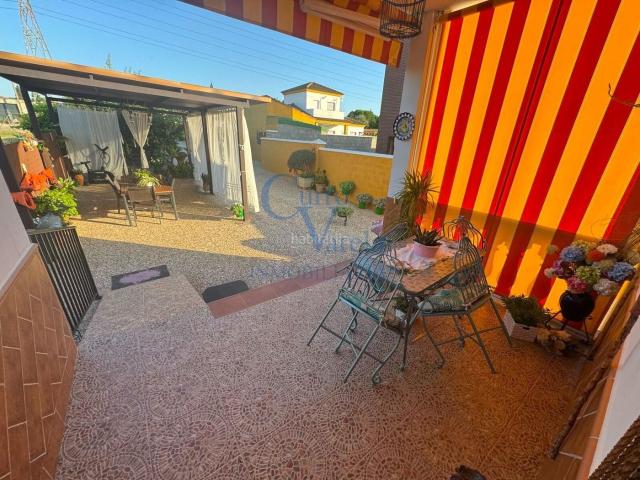 Casa Rural en venta en Dos Hermanas, Andalucía
