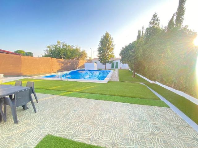 Casa Rural en venta en Dos Hermanas, Andalucía
