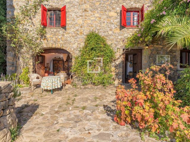 Casa Rural en venta en Garrotxa, Catalunya