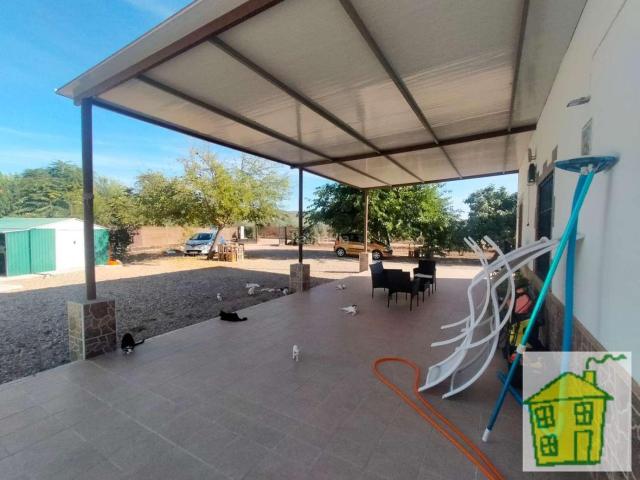 Casa Rural en venta en Marmolejo, Andalucía