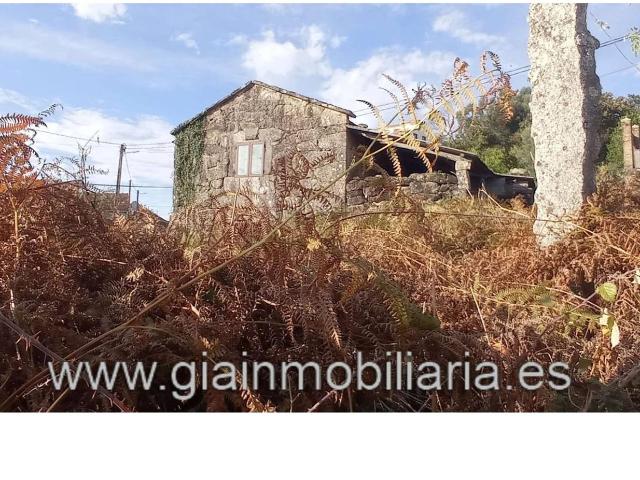 Casa Rural en venta en Merouces, Mondariz