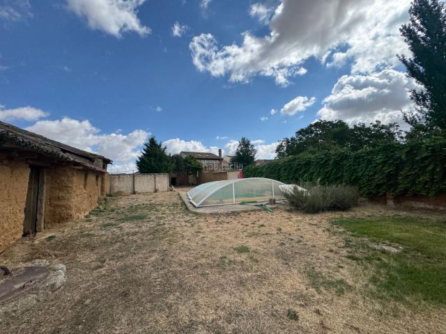 Casa Rural en venta en Osorno La Mayor, Castilla y León