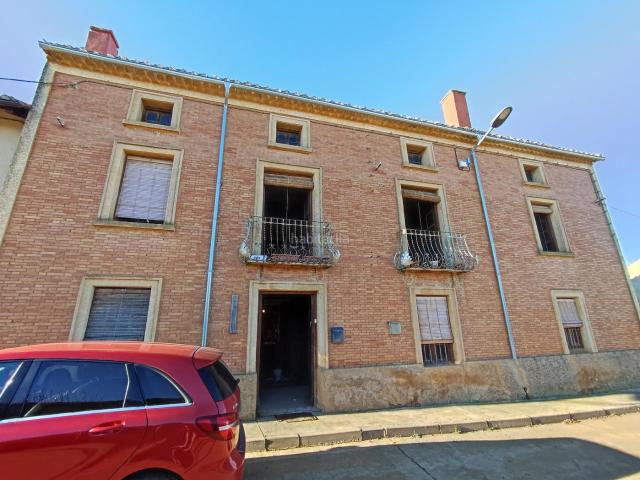 Casa Rural en venta en Osorno La Mayor, Castilla y León