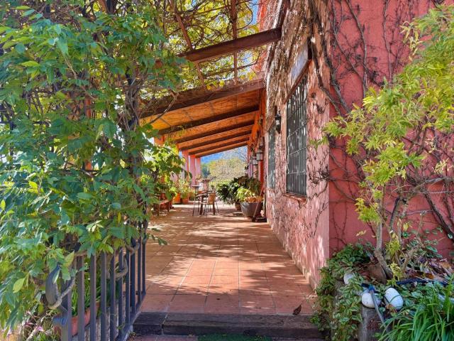 Casa Rural en venta en Piedralaves, Ávila