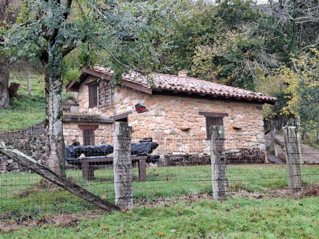 Casa Rural en venta en Les Tercies, Piloña