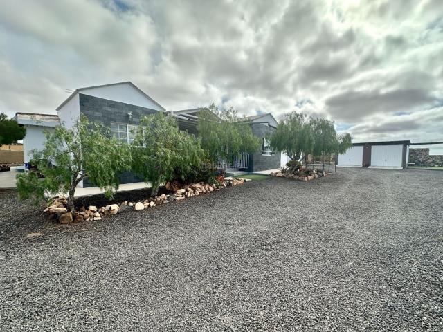 Casa Rural en venta en Los Pozos, Puerto del rosario