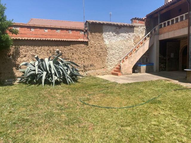 Casa Rural en venta en Riego De La Vega, Castilla y León