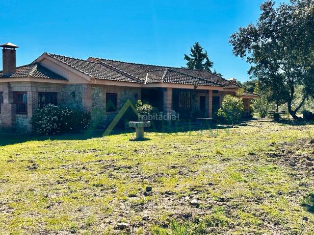 Casa Rural en venta en Valdemorillo, Madrid