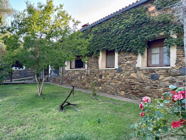 Casa Rural en venta en Valencia De Alcántara, Extremadura