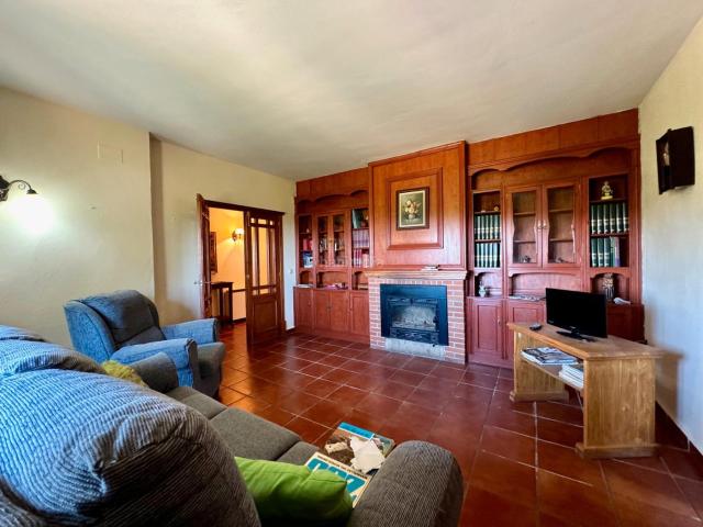 Casa Rural en venta en Valencia De Alcántara
