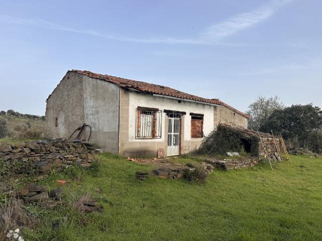 Casa Rural en venta en Valencia De Alcántara, Extremadura