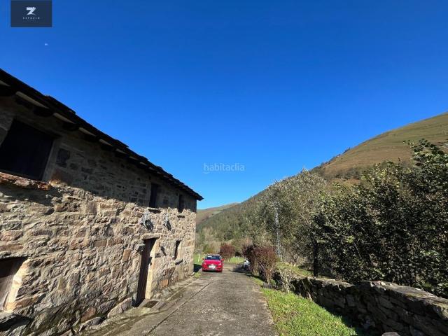 Casa Rural en venta en Vega De Pas, Cantabria