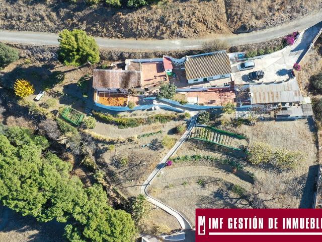 Casa Rural en venta en La Gloria, La Axarquía