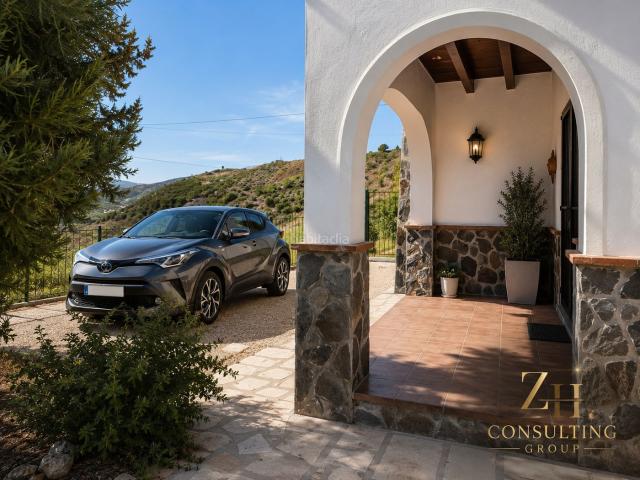 Casa Rural en venta en La Gloria, La Axarquía