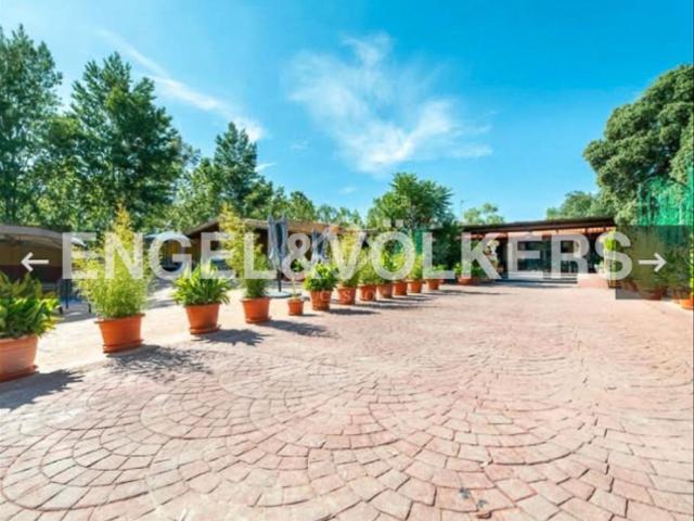 Casa Rural en venta en Villaviciosa De Odón