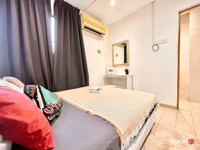 Room for rent in Petaling, Damansara Damai