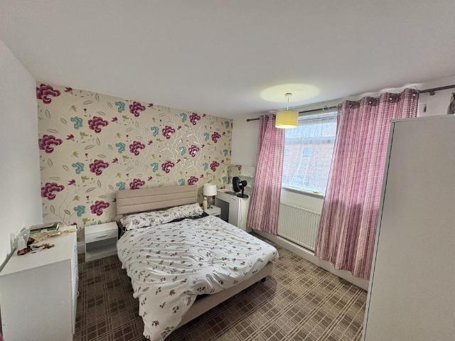 Apartment for rent in Manor Farm, Bristol