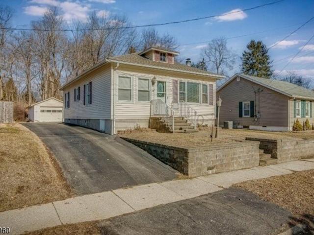 House for sale in Newton, New Jersey