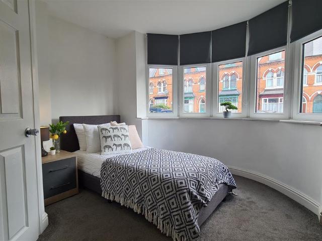 Room for rent in Gravelly Hill, West Midlands