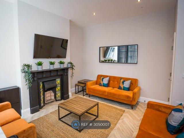Room for rent in Northgate Village, Two Mills